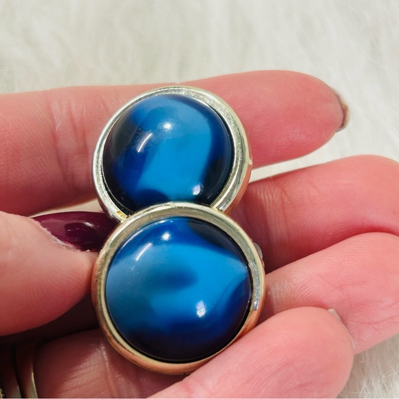 VINTAGE Blue Cabochon Clip On Earrings - Picture 5 of 6